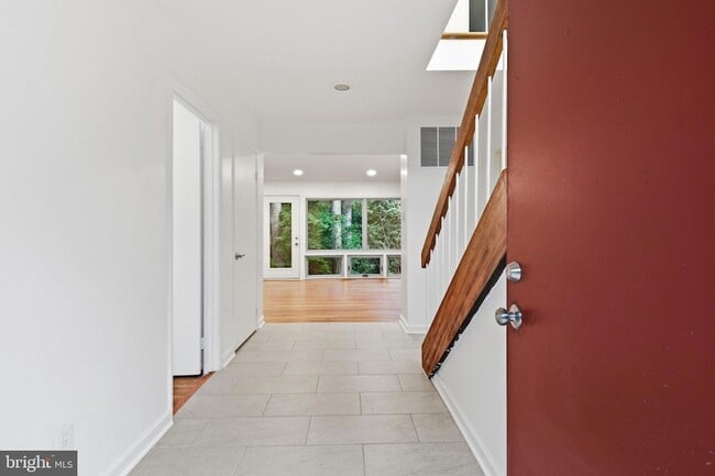 Photo - 8804 Mansion Farm Pl