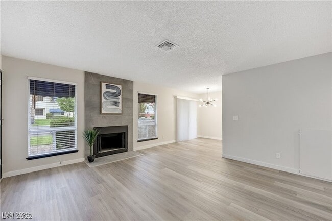 Photo - 5036 Newport Cove Dr Unit B