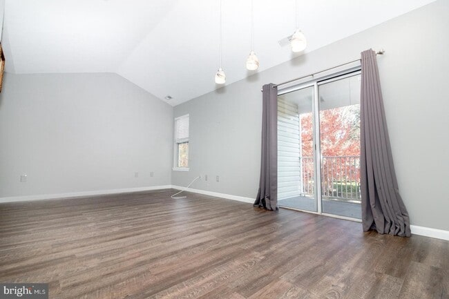 Photo - 721 Walden Cir
