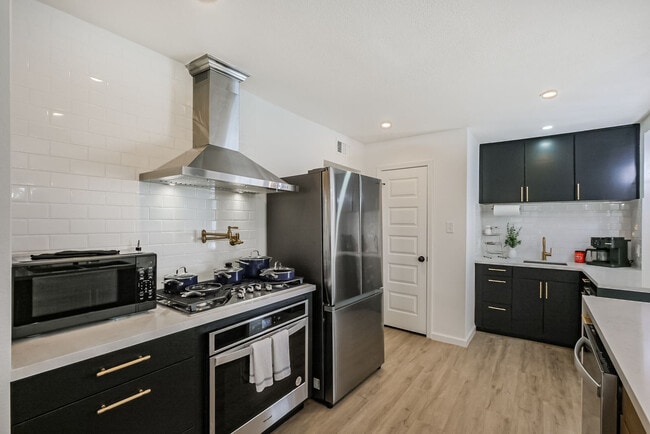 Photo - 5021 Libbey Dr Unit SI FL2-ID1472547P