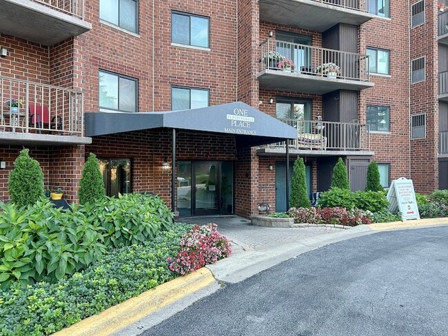 Photo - 1 Bloomingdale Pl Unit 404