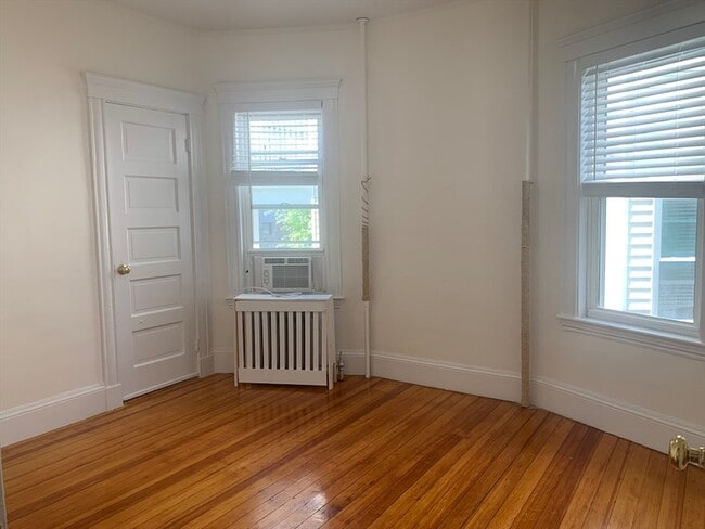 Photo - 52 Percival St Unit 1