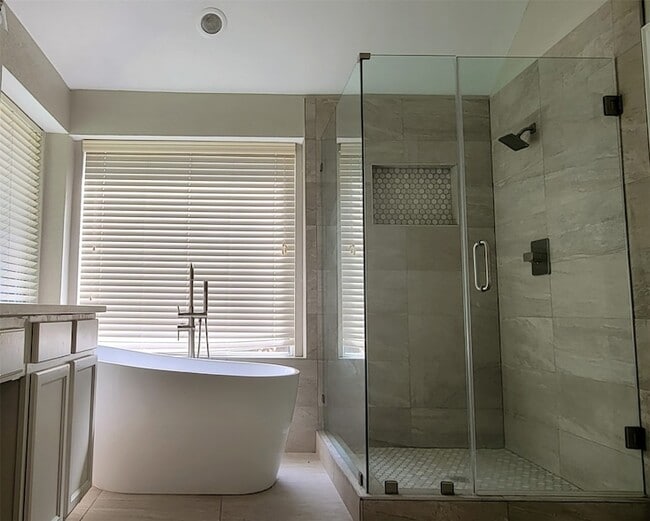 Photo - 618 Rivercove Dr