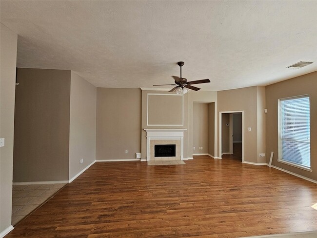 Photo - 4434 Grove Park Dr