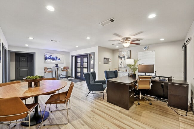 Azur Apartments, Waco, Texas - Azur