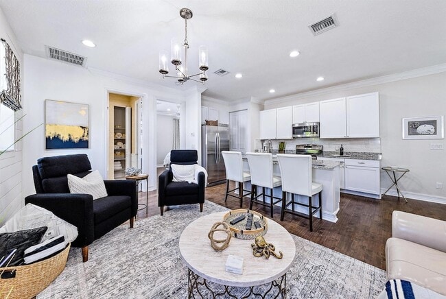 Photo - 148 Botanica Dr