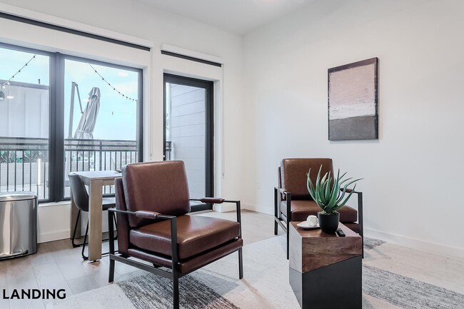 Building Photo - 2623 Keene St Unit 239