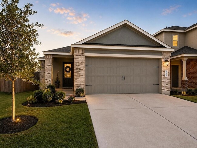 Photo - 208 Longbridge Dr