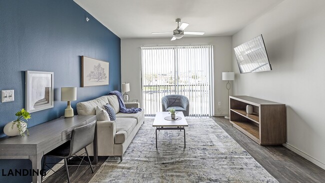 Photo - 750 Fort Worth Ave Unit 349