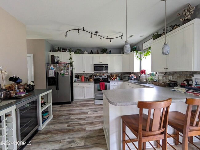 Photo - 205 Bell Ridge Ln