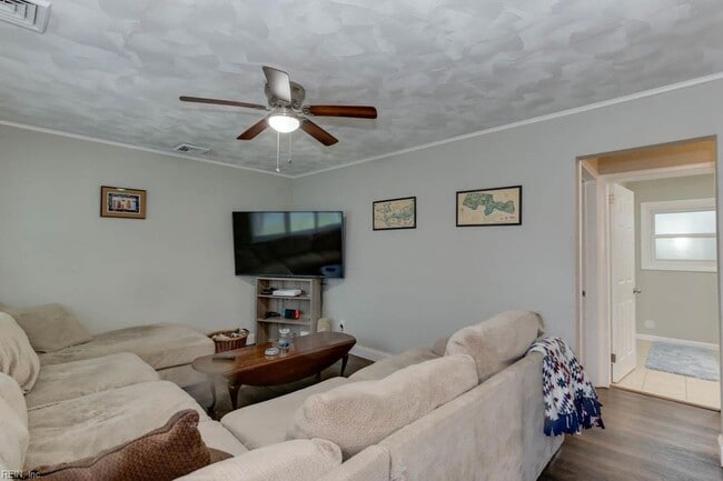 Photo - 736 Teets Ln