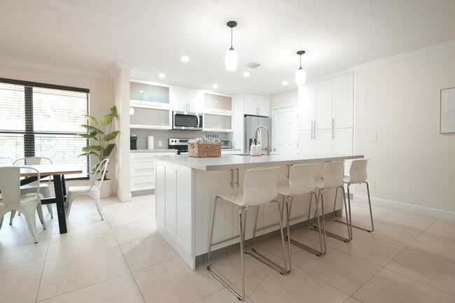 Photo - 1015 NE 89th St Unit ID1255489P