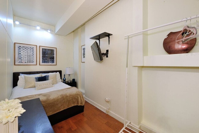 Photo - 474 9th Ave Unit SI ID1323895P