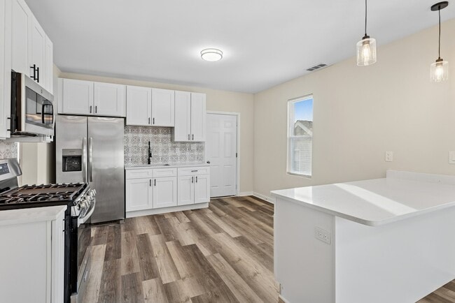 Photo - 515 George Ave