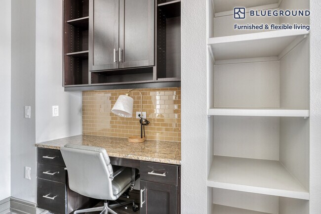 Photo - 3201 Esperanza Crossing Unit FL5-ID178