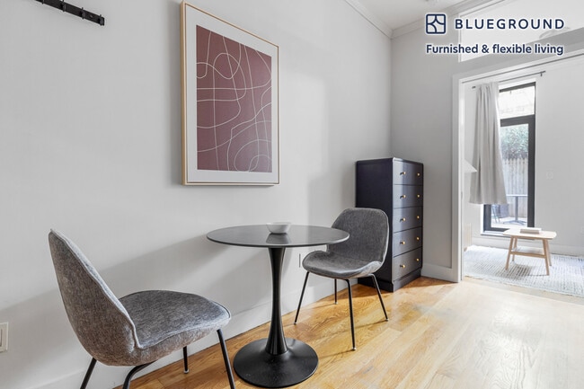 Photo - 515 W 47th St Unit FL1-ID2062