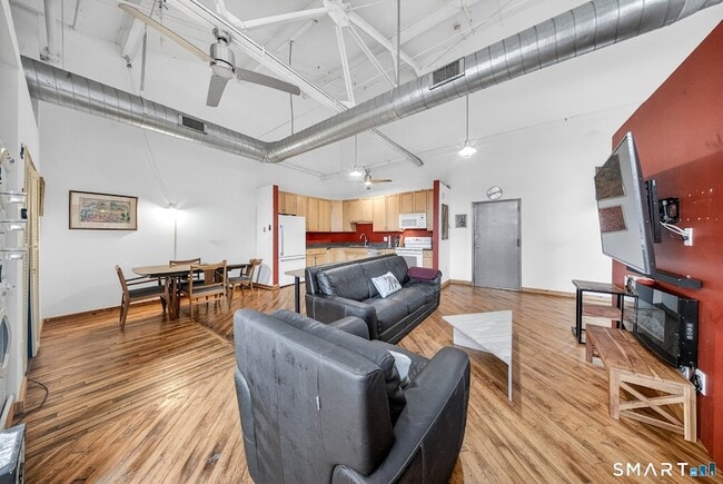 Photo - 325 Lafayette St Unit 8309
