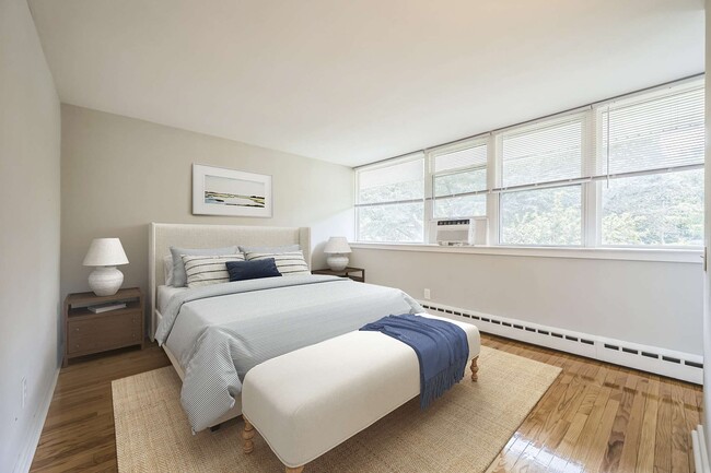 Photo - Cherokee Apartments