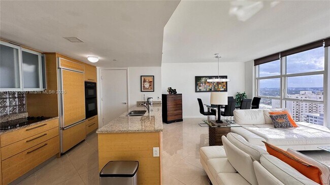 Building Photo - 1830 S Ocean Dr Unit 2407