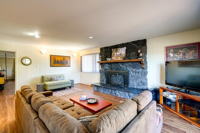 Photo - 542 Sheridan St Unit ID1304930P