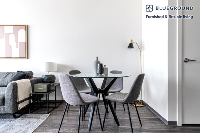 Photo - 2340 N California Ave Unit FL5-ID372