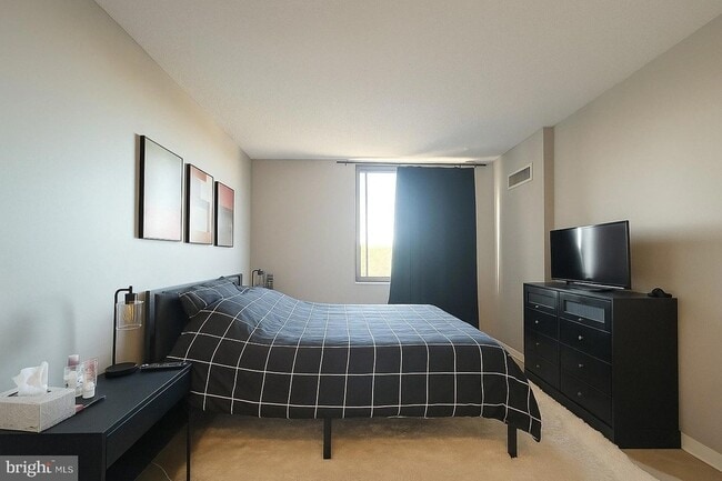 Photo - 5500 Holmes Run Pkwy Unit 918