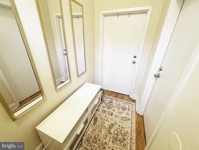 Photo - 1934 Christian St