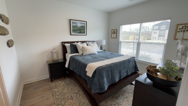 Master Bedroom - Gated Villa Apartments at Kearney