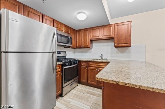 Photo - 453-455-455 Washington St Unit 1