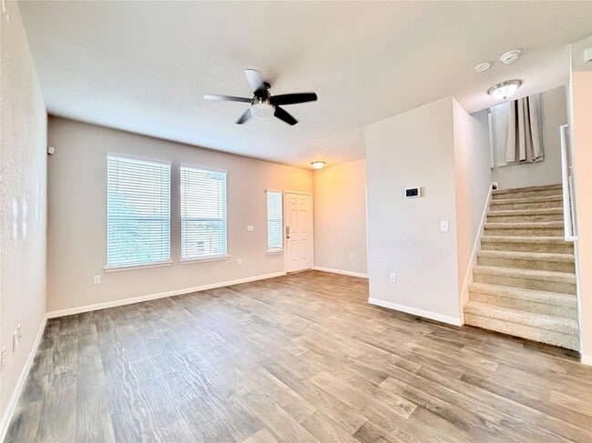 Photo - 10502 Fulton Ave