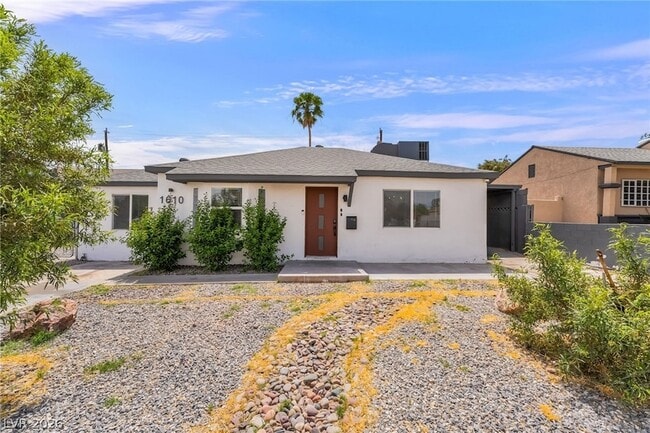 Photo - 1610 E Ogden Ave