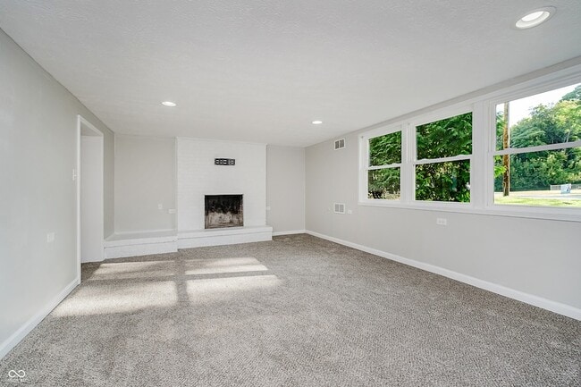 Photo - 324 N Tennessee St