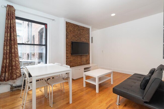 Photo - 322 E 93rd St Unit ID1032047P