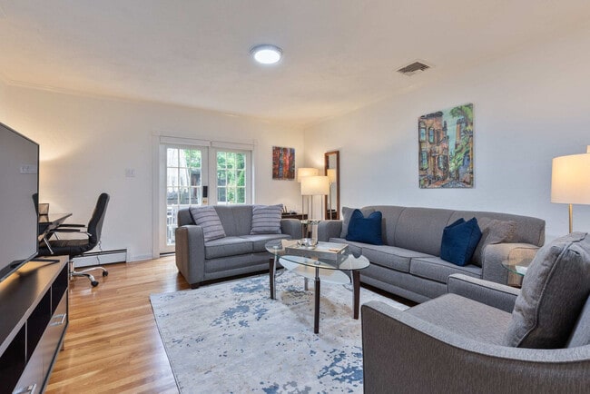 Building Photo - 235 Cardinal Medeiros Ave Unit SI FL1-ID1239621P