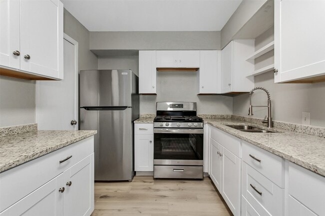 Photo - 4916 Worth St Unit 1