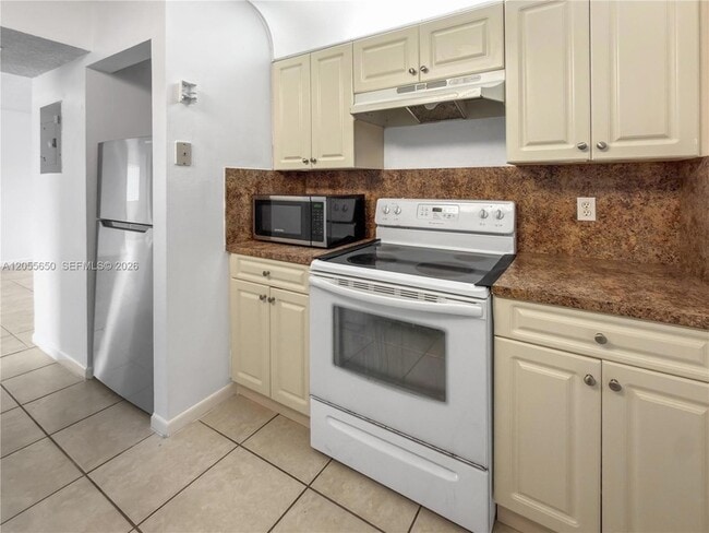 Photo - 8260 SW 210th St Unit 309