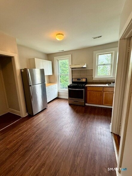 Photo - 384 Gregory St