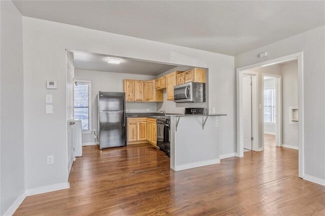 Photo - 1217 N Blackwelder Ave Unit 2