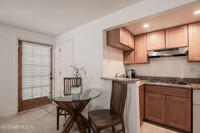 Photo - 4 20th Ave S Unit LOWER