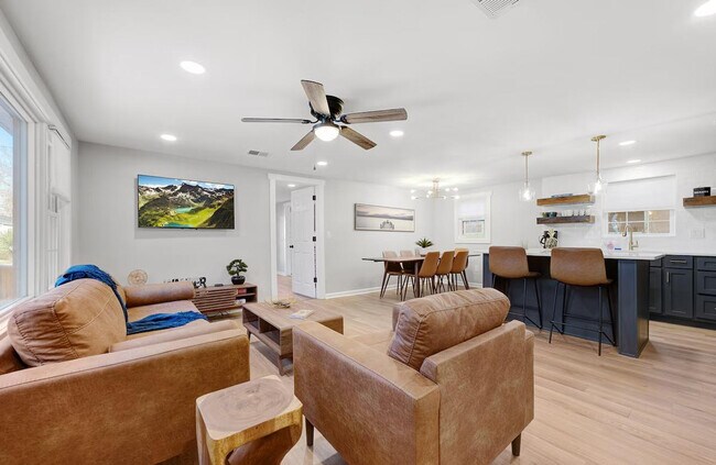 Photo - 4737 Aster Dr Unit ID1359010P