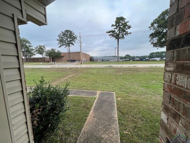 Photo - 1114 E Fairmont St