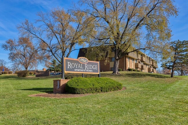 Photo - Royal Ridge Apartments