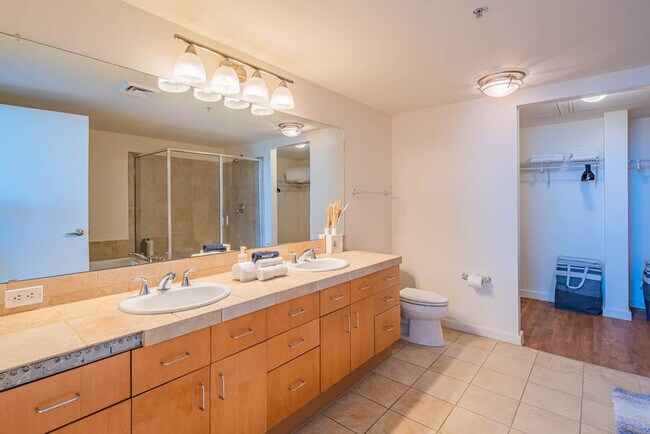 Photo - 44 W Monroe St Unit ID1263223P