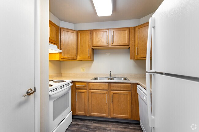 Building Photo - Cedar West Apartments