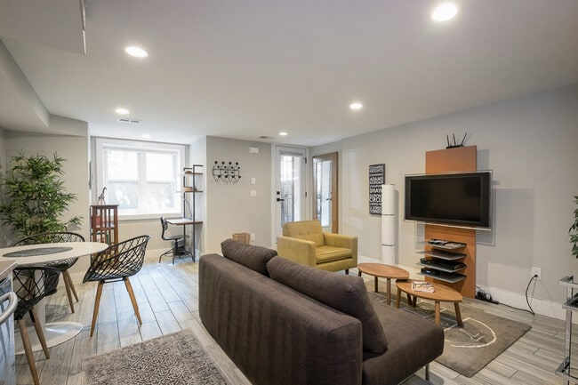 Building Photo - 1723 Willard St NW Unit SI ID1587681P