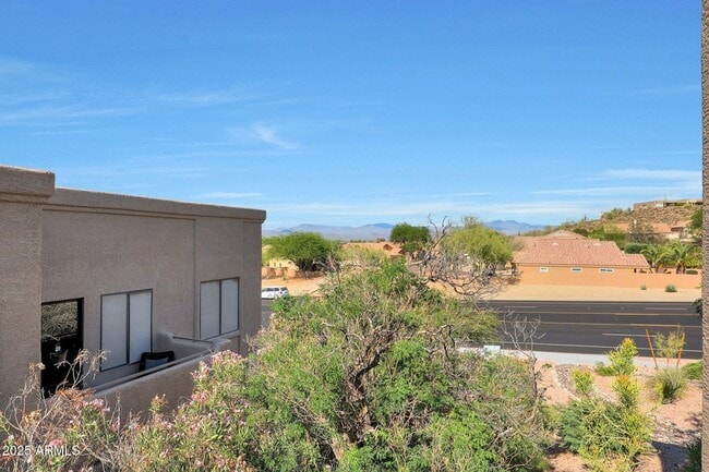 Building Photo - 13804 N Saguaro Blvd Unit S211