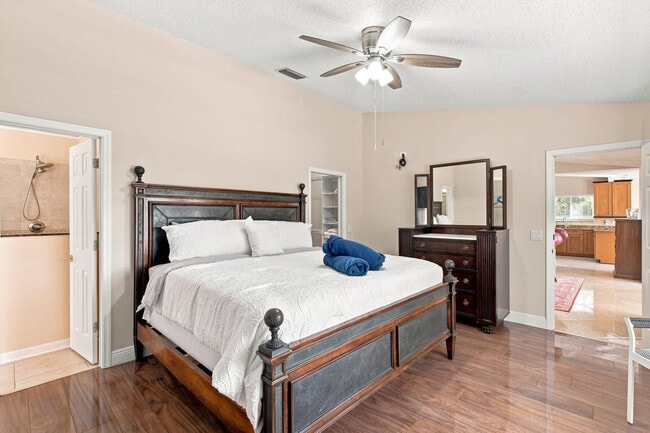 Photo - 152 NE Twylite Terrace Unit SI FL1-ID1621174P