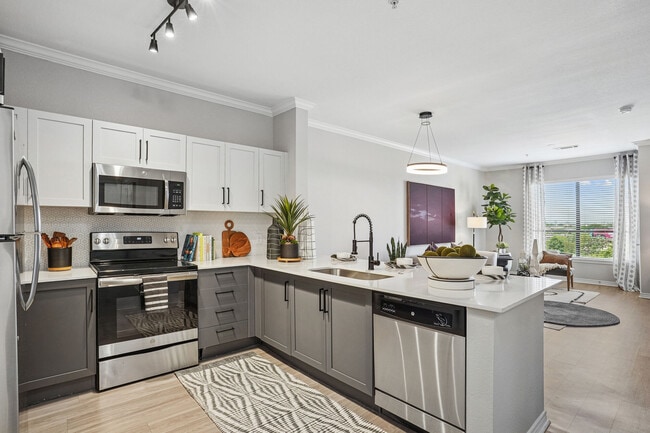 Photo - Elan at Bluffview