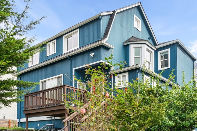 Photo - 914 16th Ave Unit ID1324827P