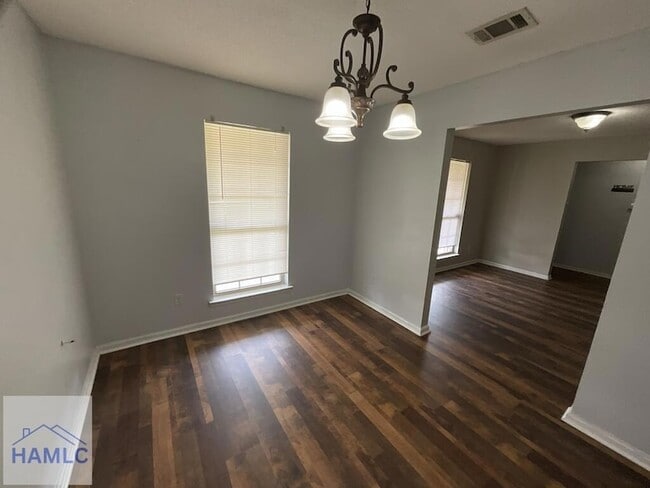 Photo - 1750 Latham Ct